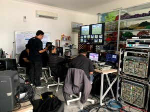 Sejumlah kru produksi live streaming Piala Gubernur DKI Jakarta 2022/Dok.ASBWI