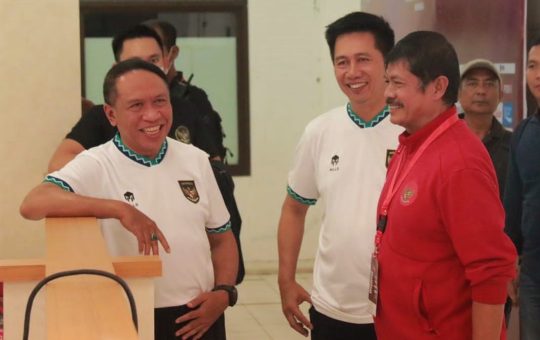 H Nadalsyah (Ketua Umum ASBWI) bersama Zainudin Amali (Menteri Pemuda dan Olahraga Indonesia), dan Indra Sjafri (Direktur Teknik PSSI) / Dok. ASBWI