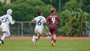 Aksi Zaira Kusuma saat Indonesia menghadapi Thailand pada hari Senin, (9/6) / PSSI