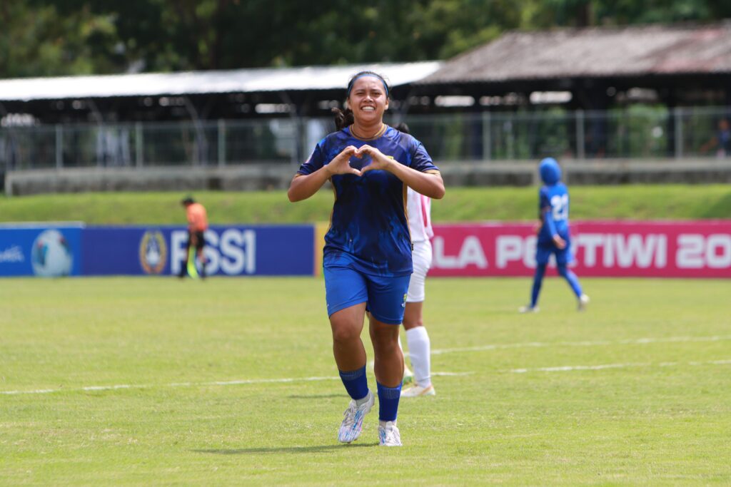 e0c89fa4-3396-4418-b4eb-1a686b4eeef6